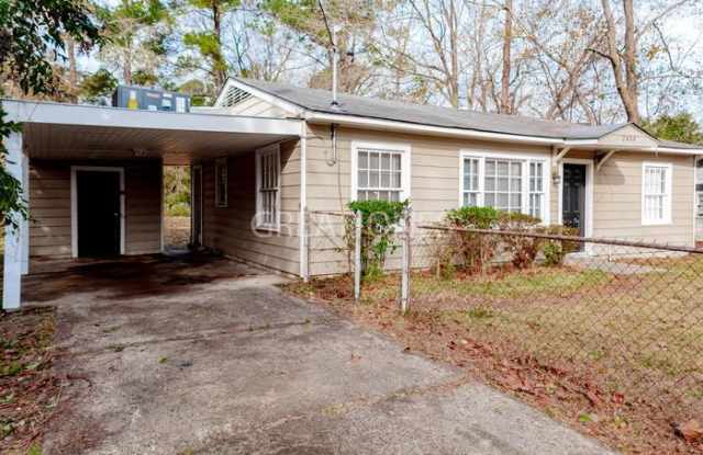2404 Yates Drive Gallery 4