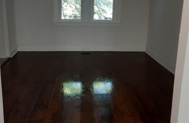 3007 Frisby St Gallery 3