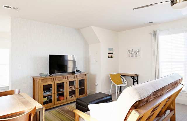 Fully Furnished Belvedere Studio – Utilities Included photos photos