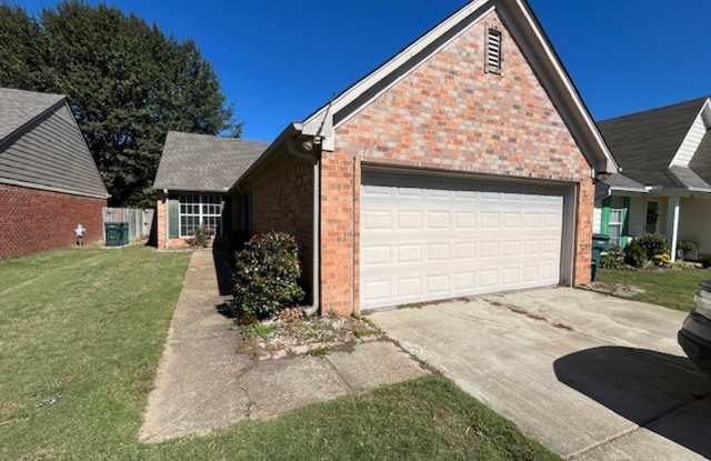 2 Bedroom 2 Bath Home with 2 Car Garage for Rent!! photos photos