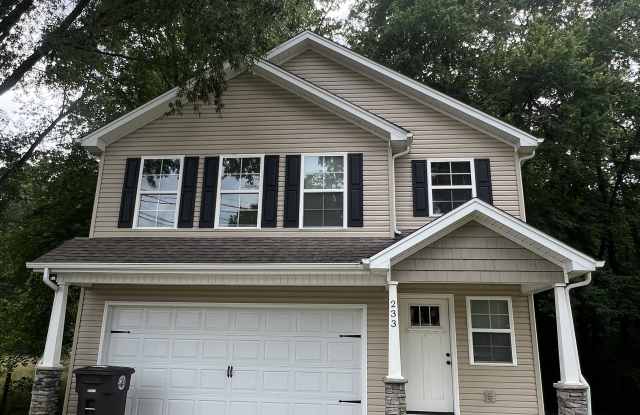 233 1st Ave - 233 1st Avenue, Algood, TN 38506