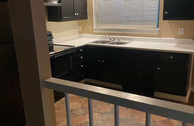 Great Condo Unit Available For Only $1,100.00 Per Month! Convenient Decatur Location! photos photos