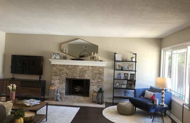 929 Triunfo Canyon Road Gallery 2