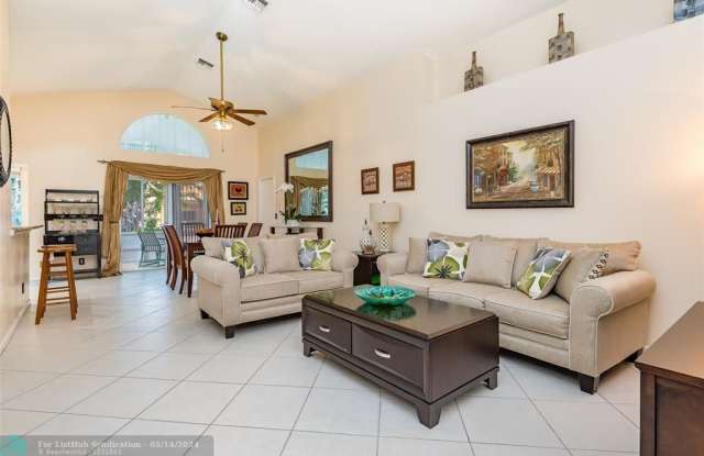 140 Paddock Ln - 140 Paddock Lane, Greenacres, FL 33413