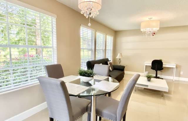 11520 Westwood Boulevard Gallery 4
