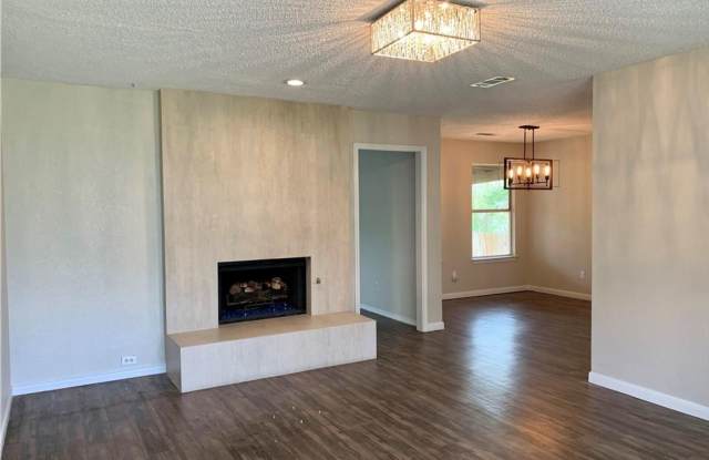 Charming Home in Round Rock TX Gallery 4