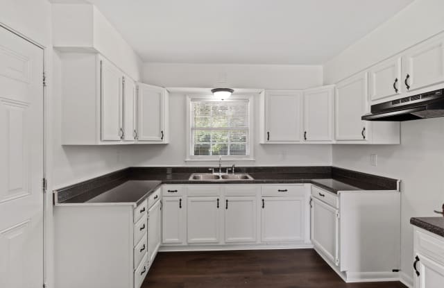 3546 Gowan Dr Gallery 3