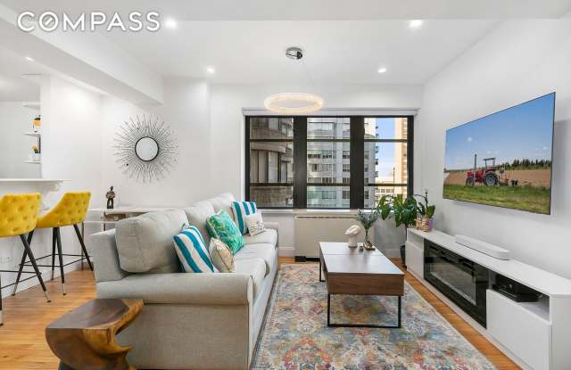 43 West 61st Street - 43 West 61st Street, New York City, NY 10023
