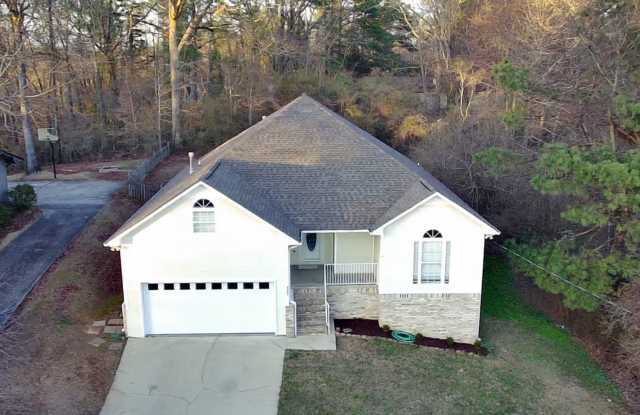 Beautifully Renovated Home in Trussville City Schools – Fireplace & 2-Car Garage photos photos Beautifully Renovated Home in Trussville City Schools – Fireplace & 2-Car Garage photos photos