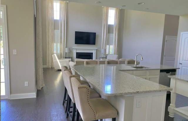 16285 ROCKPORT Drive Gallery 4