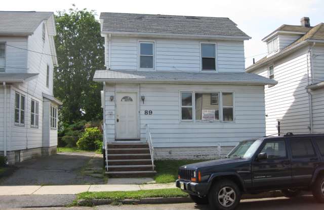 89 Lowell Street Gallery 1