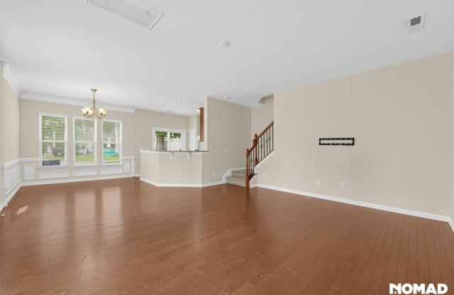 Charming 3BR House in Charlotte Gallery 3