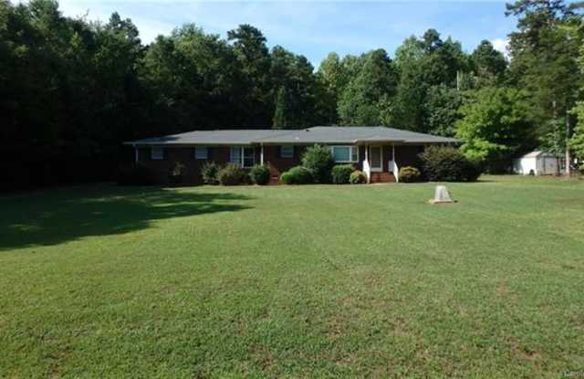 6530 Lake Road Gallery 2