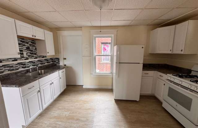 9 Delwood Rd- Upper photos photos