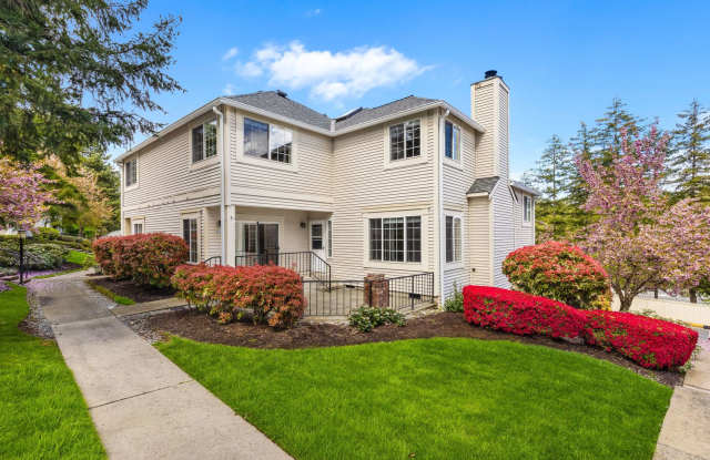 Spacious 2 bedroom 2.5 Townhome in Essex Park!! photos photos
