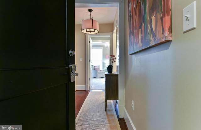910 Powhatan Street - 910 Powhatan Street, Alexandria, VA 22314