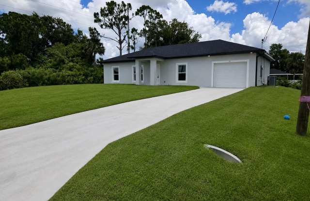 BRAND NEW 3/2/1-GREAT SW LEHIGH LOCATION Gallery 3