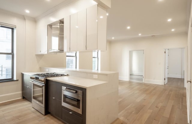 957 Park Avenue - 957 Park Avenue, New York City, NY 10028