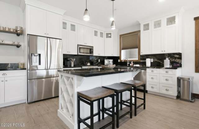 1955 N Deer Valley Drive Gallery 2