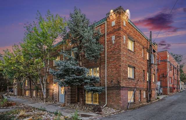 Walkable Capitol Hill Condo | Parking Included Gallery 3