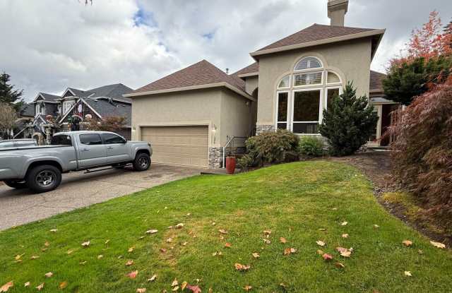 RARE Single Level 3-Bed Home in Coveted McKenna Ridge, Happy Valley - Video photos photos