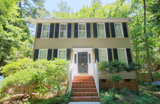 Charming 3 Bedroom Colonial Home only 10 Minutes from Duke! photos photos Charming 3 Bedroom Colonial Home only 10 Minutes from Duke! photos photos