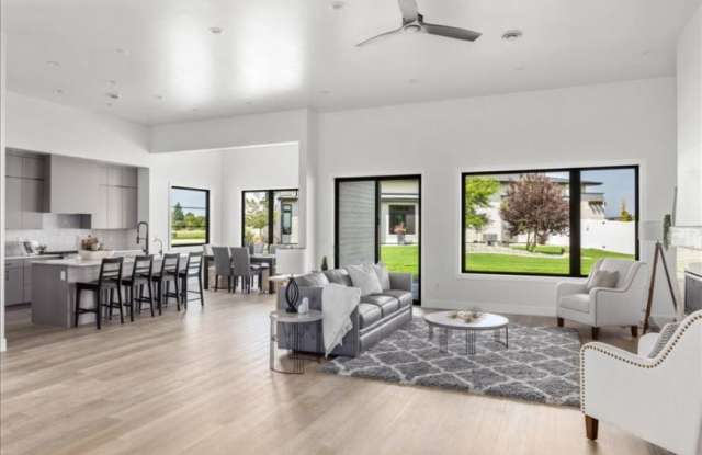 1326 Muirfield Pl Gallery 2