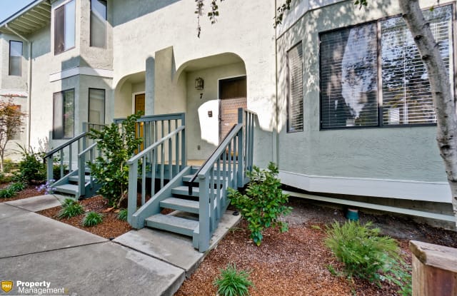 895 Quince Ave Unit 7 - 895 Quince Avenue, Santa Clara, CA 95051