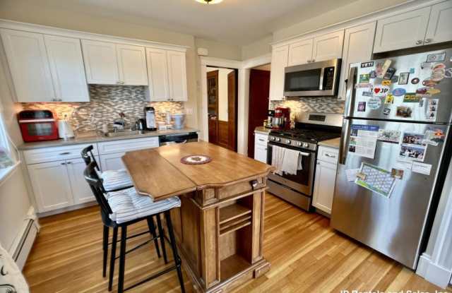 43 Roseway St. photos photos