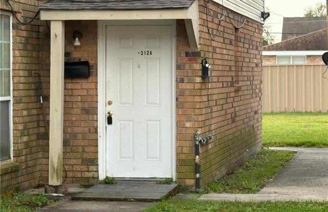 312 W LIBERAUX Street photos photos