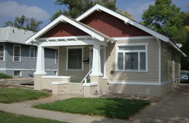 4 Bedroom, 2 Bath Home in Greeley – Spacious & Comfortable photos photos