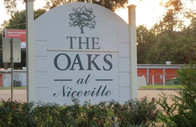 Quiet Condo at The Oaks at Niceville photos photos