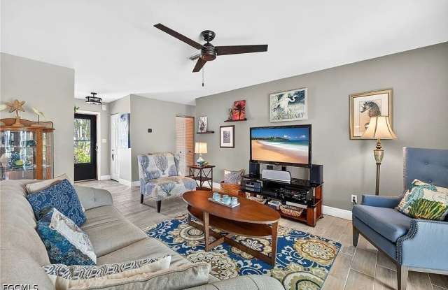 4257 Island Circle Gallery 4