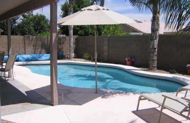 543 W GROVERS Avenue - 543 West Grovers Avenue, Phoenix, AZ 85023