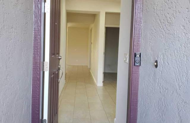 9987 W FOOTHILL Drive Gallery 3