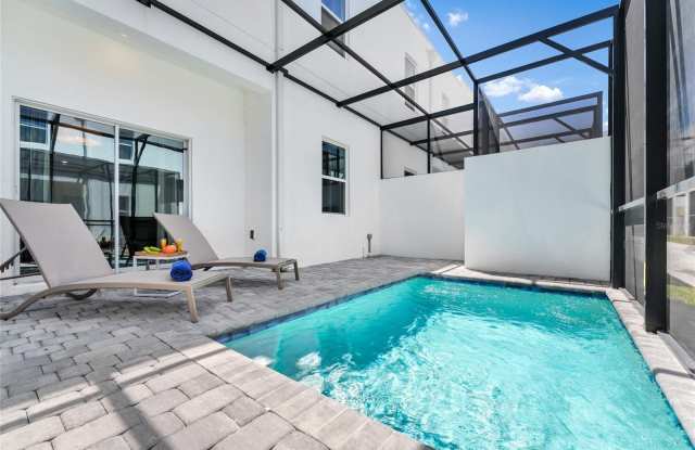 395 FAMAGUSTA Drive Gallery 2