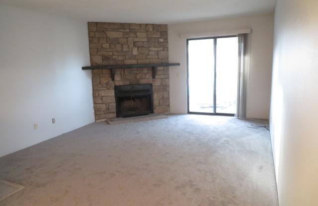 8335 Fairmount Dr Unit 8-205 Gallery 4