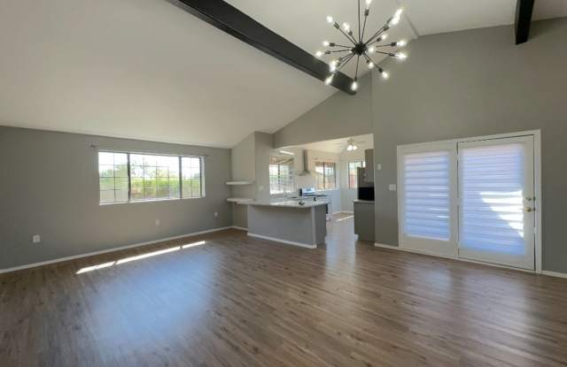 Beautiful 3 bedroom House with Mountain Views Gallery 4