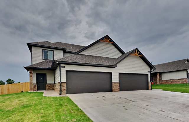 Luxury Modern 3 Bedroom 2.5 Bathroom modern townhome in Piedmont Schools-Neighborhood Park/Basketball Court Gallery 3