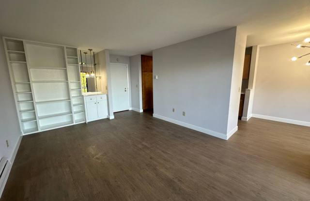 Two Bedroom Condo Available in Emeryville in Watergate Complex!! ALL BRAND NEW!! Gallery 4