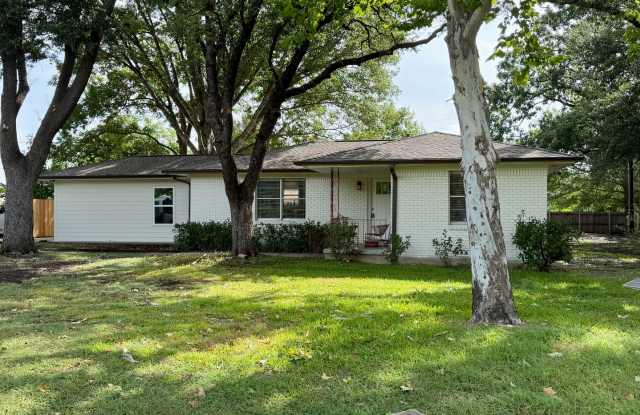 Completely Renovated 3BR / 2BA House | Midway ISD Gallery 1