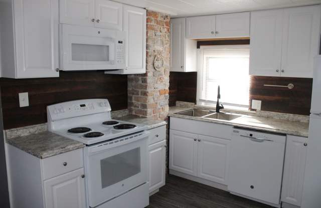 Studio house - 465 South 200 West, Price, UT 84501