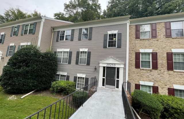 20253 SHIPLEY TERRACE - 20253 Shipley Terrace, Germantown, MD 20874