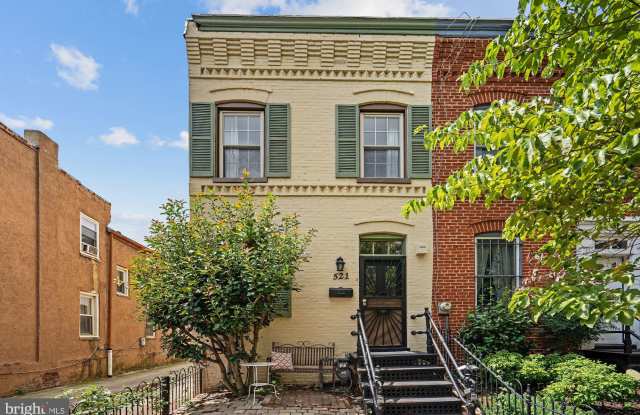 521 9TH STREET SE - 521 9th Street Southeast, Washington, DC 20003