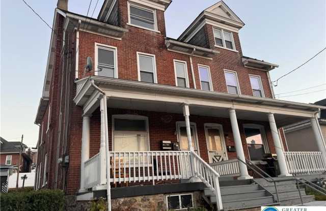926 Broadway - 926 Broadway, Fountain Hill, PA 18015