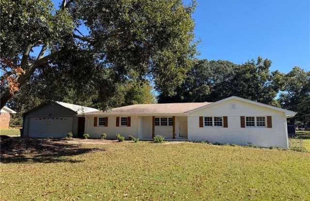 2642 Skyland Drive Gallery 1