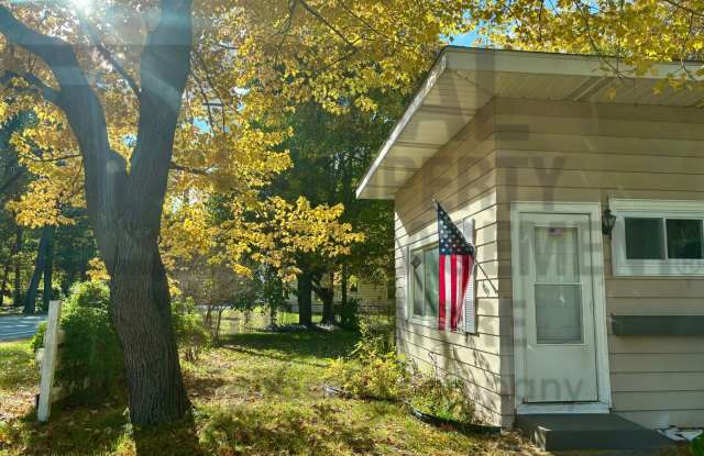 Remodeled 2bed/1bath: Where Charm Meets Chic photos photos