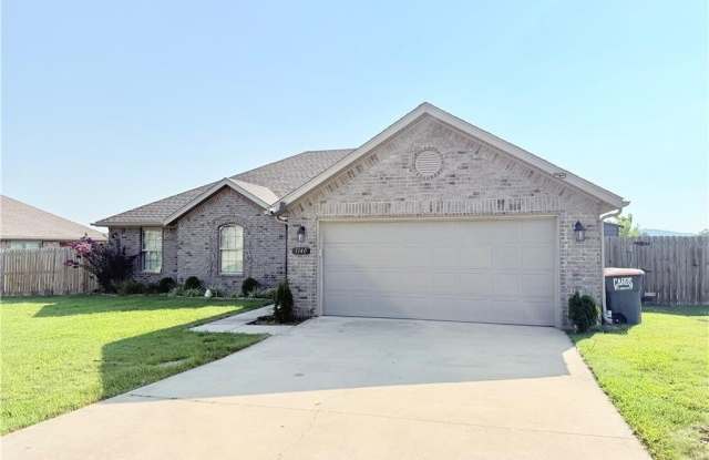 1140 Willow Oak  ST - 1140 Willow Oak, Elkins, AR 72727