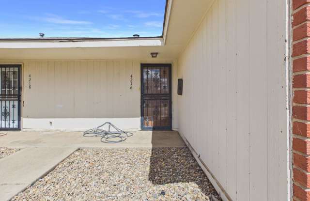 Refreshed 2 Bedroom 2 Bathroom Duplex in Ridgecrest! Gallery 4