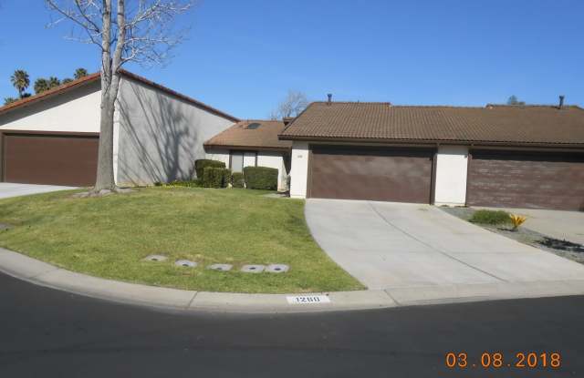 1260 Jackie Lane Gallery 3
